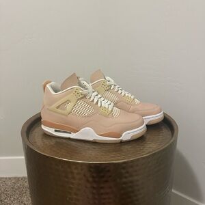 LIKE brand new - Womens Air Jordan 4 Retro 'Shimmer' Size 9.5